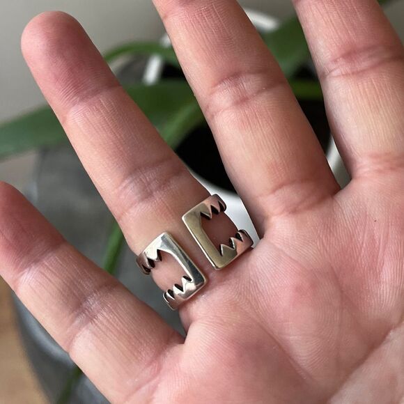 The Jagged Heart statement ring  adjustable in 925 - Picture 9 of 12